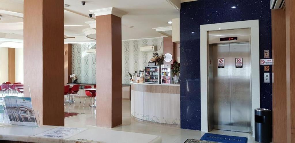 Hotel Sulawesi Gorontalo Surabaia Exterior foto